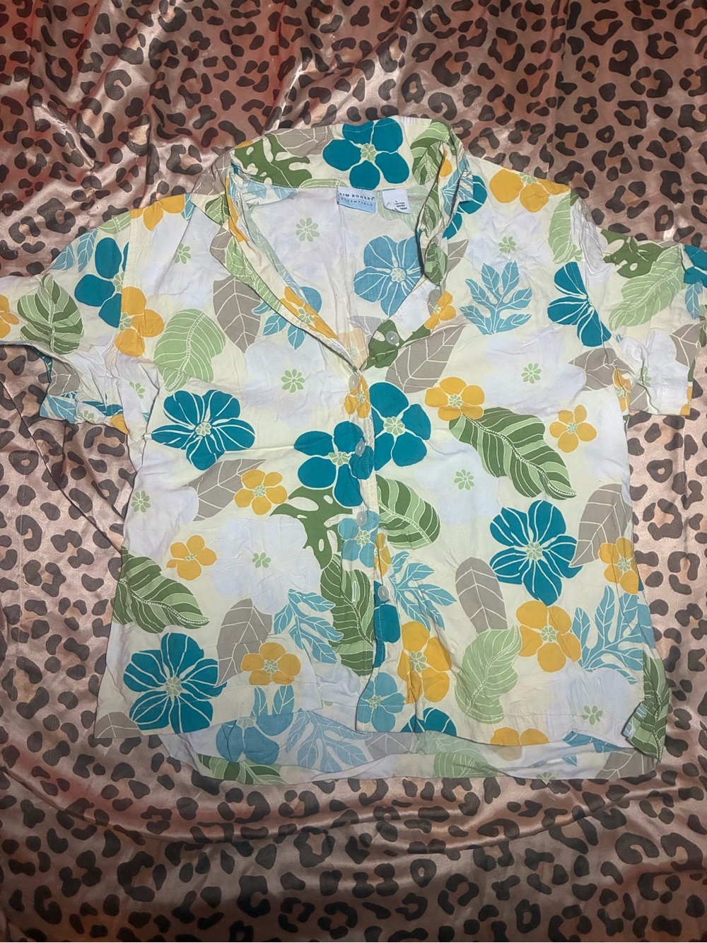 ⭒ kim rogers cute floral summer button up